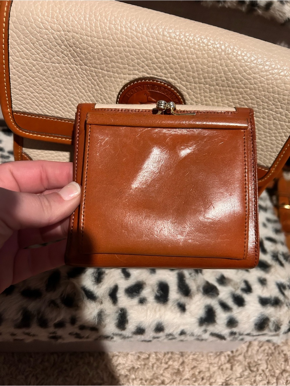 Dooney & Bourke Vintage All-Weather Leather Surrey bag w/ Matching Wallet - Picture 10 of 16